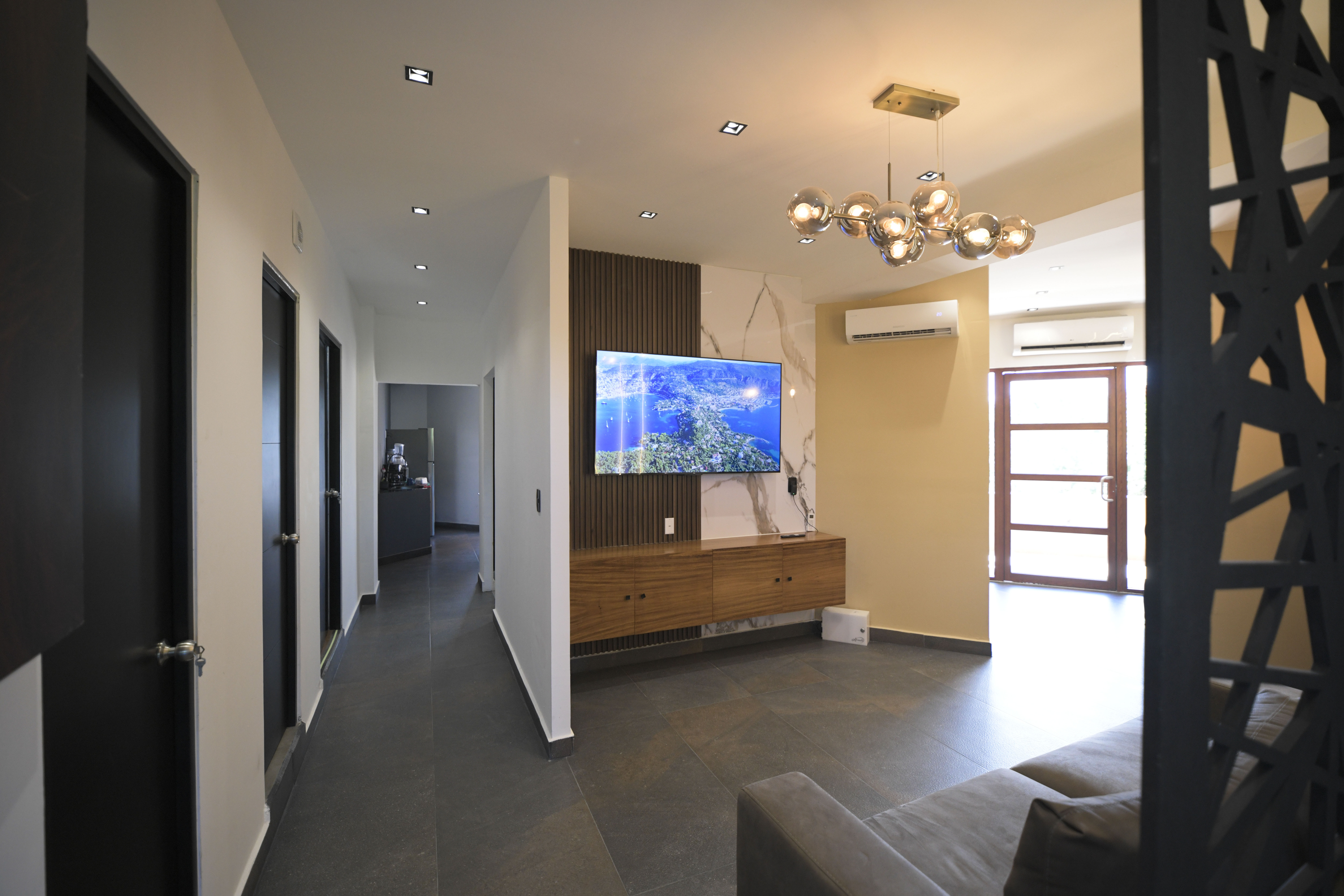 Gallery image 1 of 25